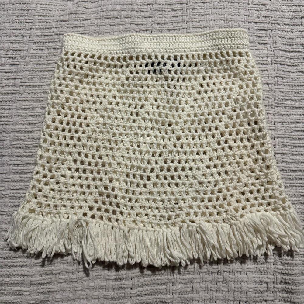 White fox crotchet skirt